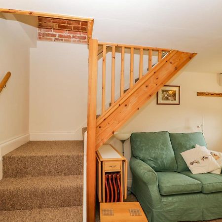 Parkfield Cottage Sturminster Marshall Exterior photo