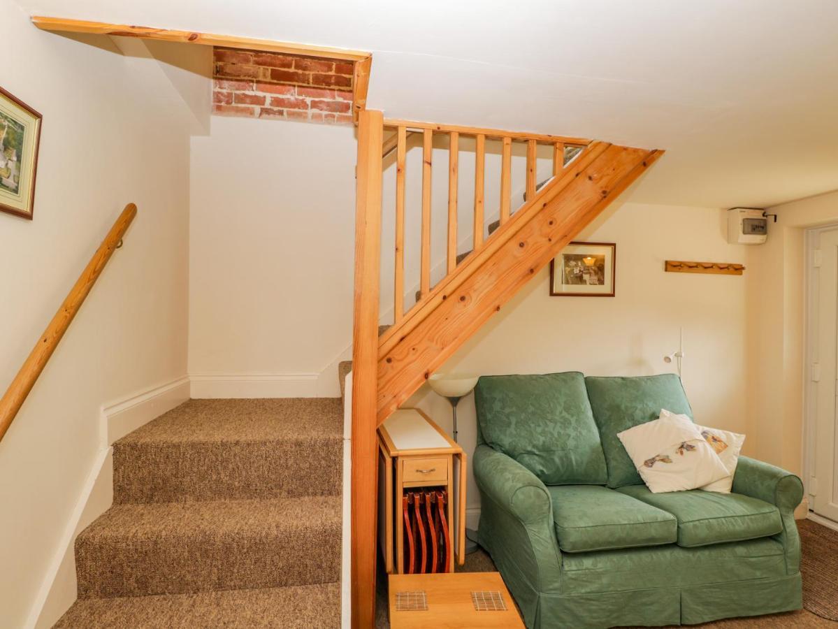 Parkfield Cottage Sturminster Marshall Exterior photo